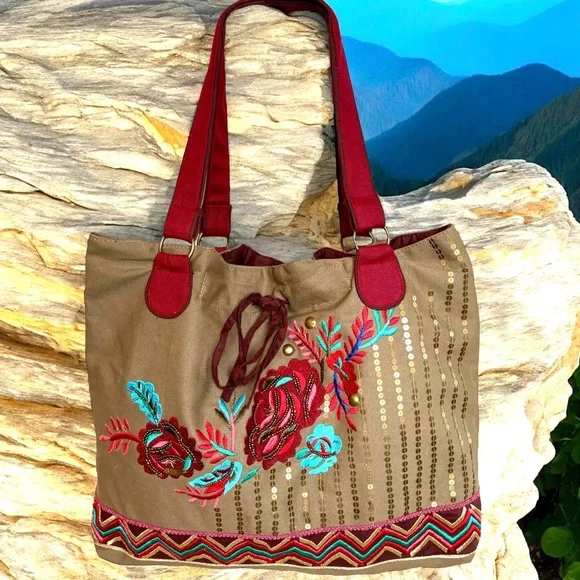 🌹HOST PICK🌹 NWT Raga Embroidered Tote - Picture 3 of 14